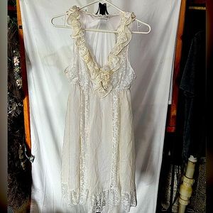 Lace & Ruffle White/Cream Short Dress